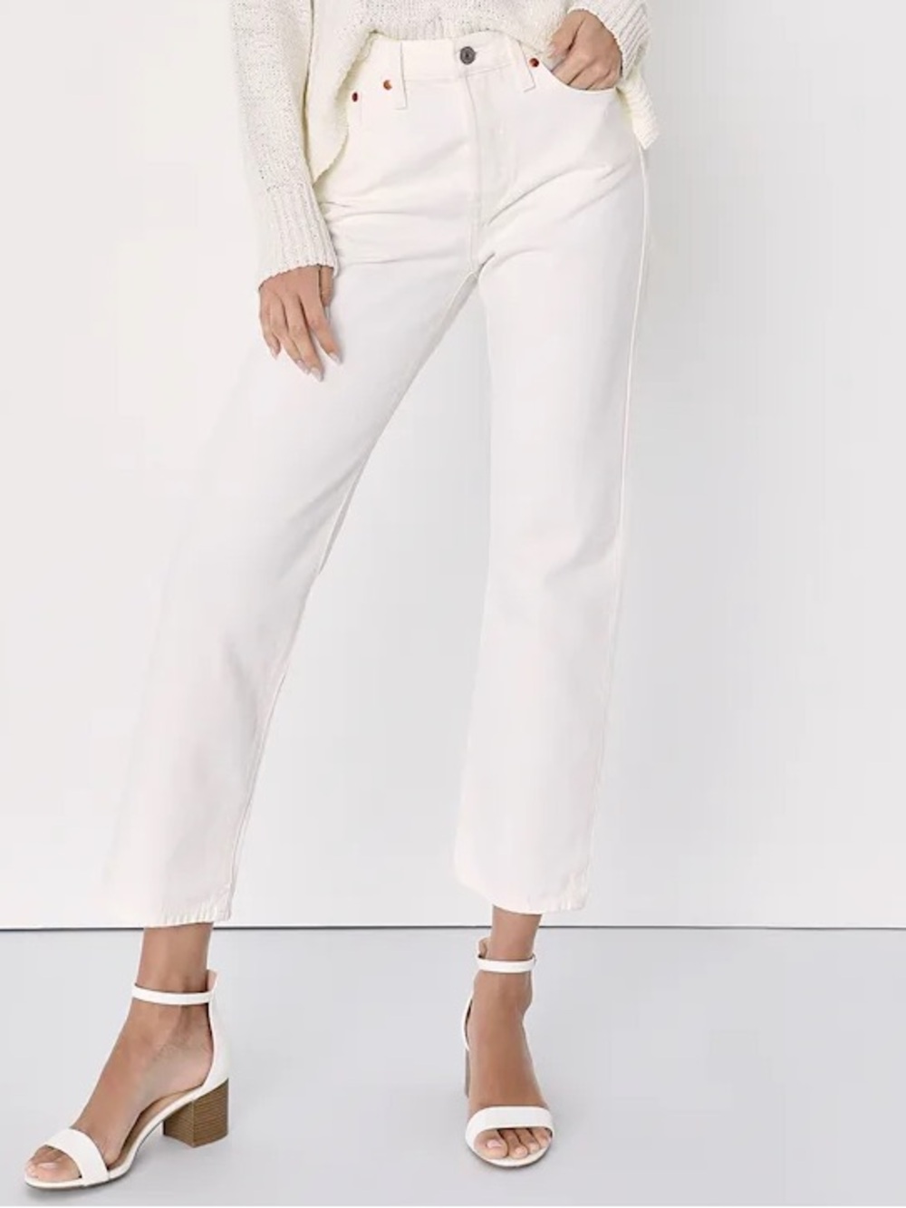 Levi's Women Wedgie Straight White High-Rise Cropped Jeans 26